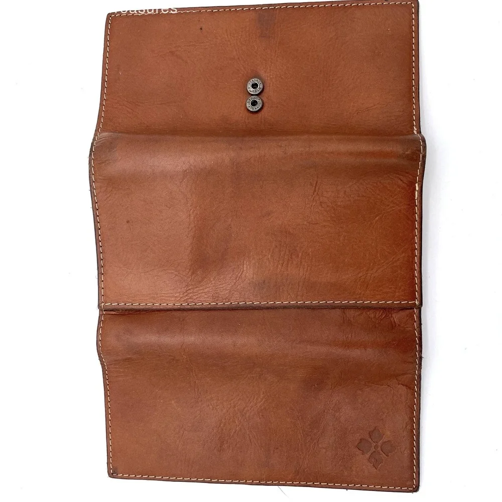 Patricia Nash 100% Genuine Leather Minimalist Capsule Camel Brown Tan Wallet